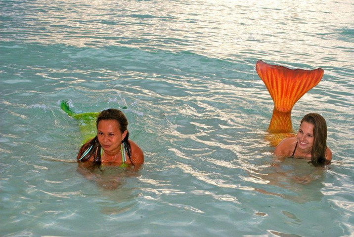 游泳學(xué)校教會你如何成為一個美人魚--置頂表情