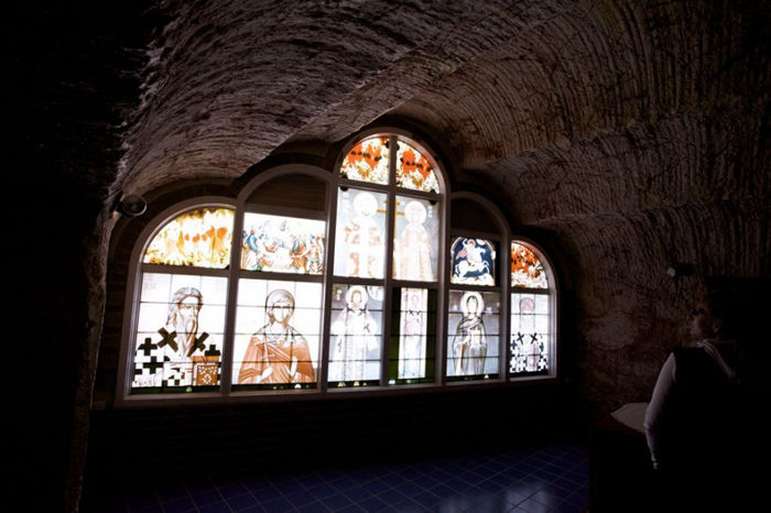 世界上唯一真實(shí)存在的地下城，澳大利亞居住在地下的小鎮(zhèn)--置頂表情