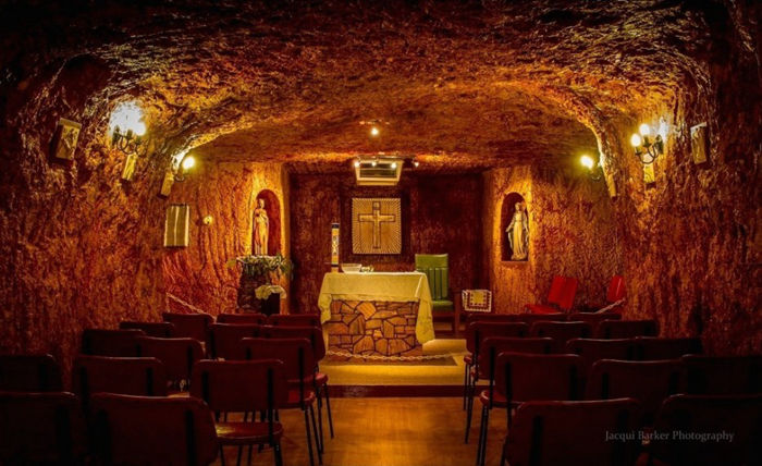 世界上唯一真實(shí)存在的地下城，澳大利亞居住在地下的小鎮(zhèn)--置頂表情